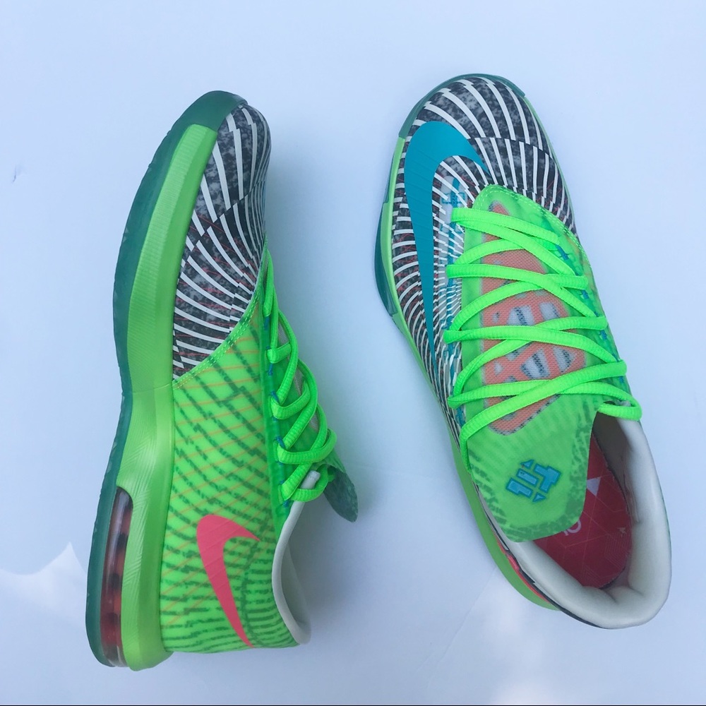 Kevin Durant Nike KD 6 Supreme D.C. Preheat | Mens Sz. 7 Sneakers. Women Sz. 8.5